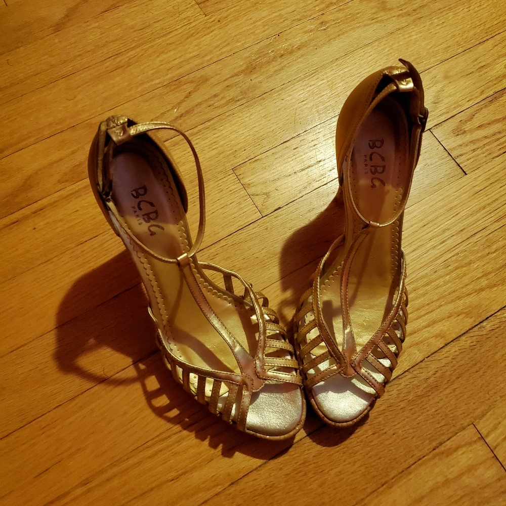 BCBG Vintage Paris Gold Cork Heel Strappy Sandal